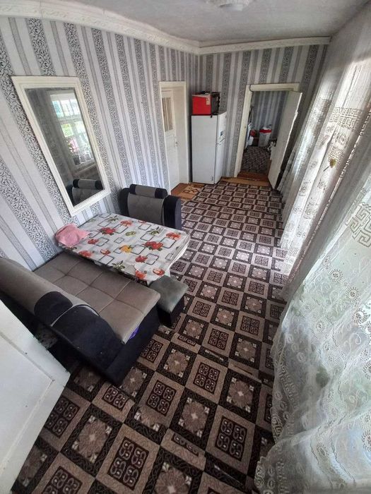 Срочна продается дом 10х соток 8 комнаты. Катта ховли сотилади 10соток