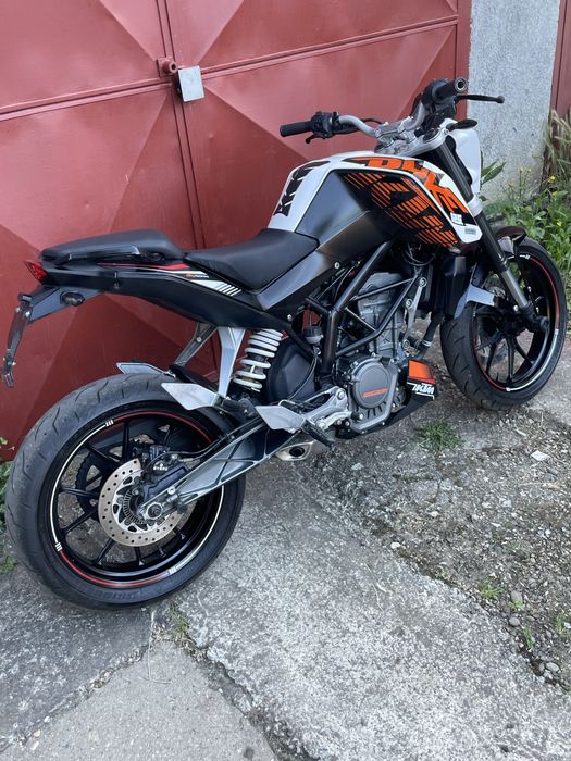 KTM Duke 125 ABS 2015 A1