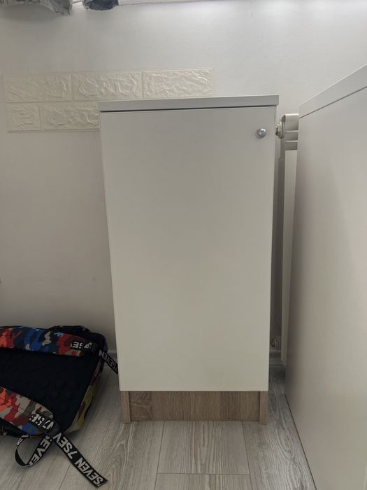 Легло с подматрачна рамка. Правено е по поръчка.