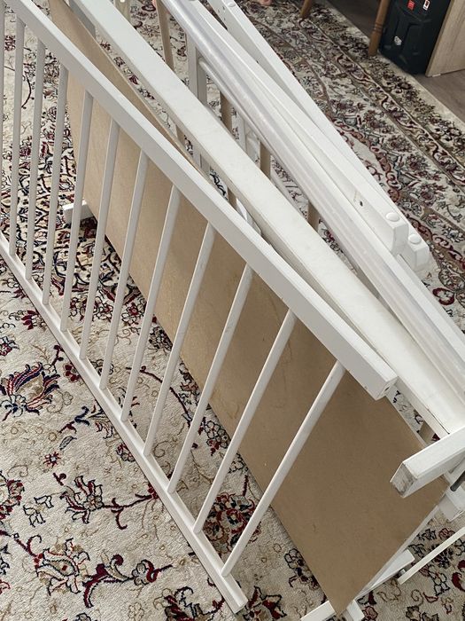 Кроватка детская