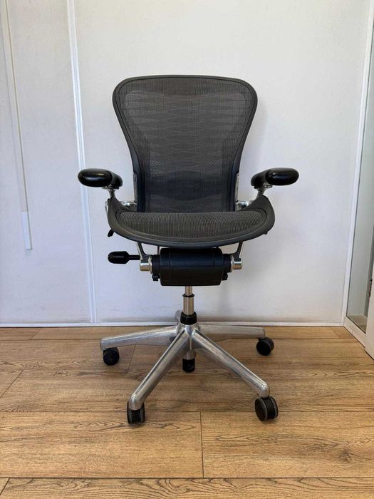 Refurbished Herman Miller Aeron Aluminium - Lumbar Support