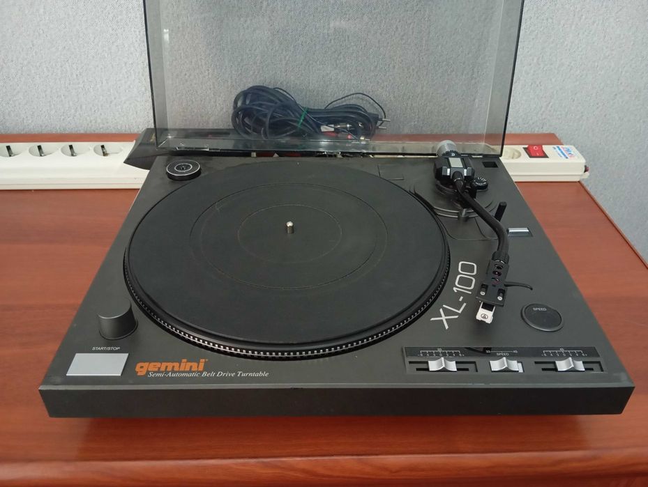 Продам проигрыватель винил дисков GEMINI model XL 100.
