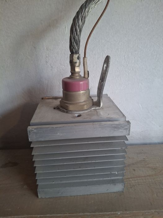 Продам терристоры  разные