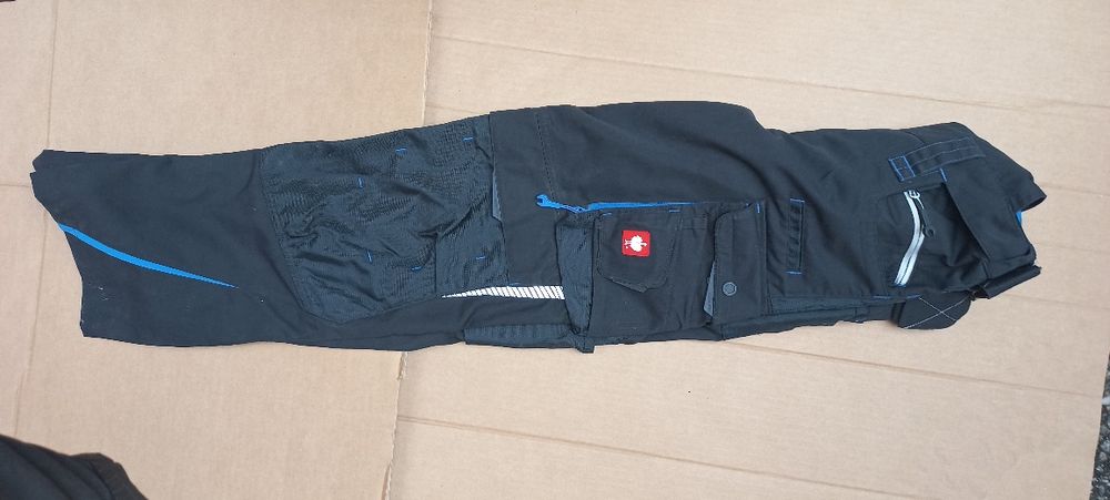 Salopetă, pantalon și geacă Engelbert Strauss