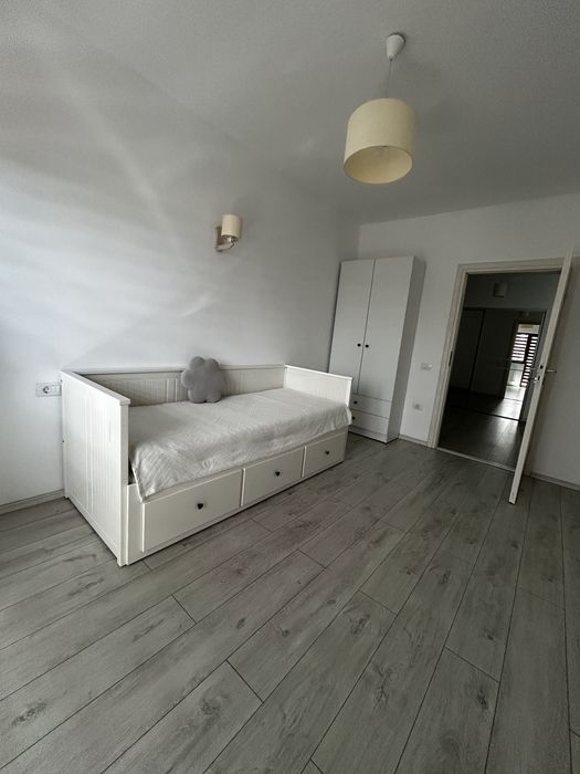 Inchiriez apartament 3 camere bloc nou lenin sud
