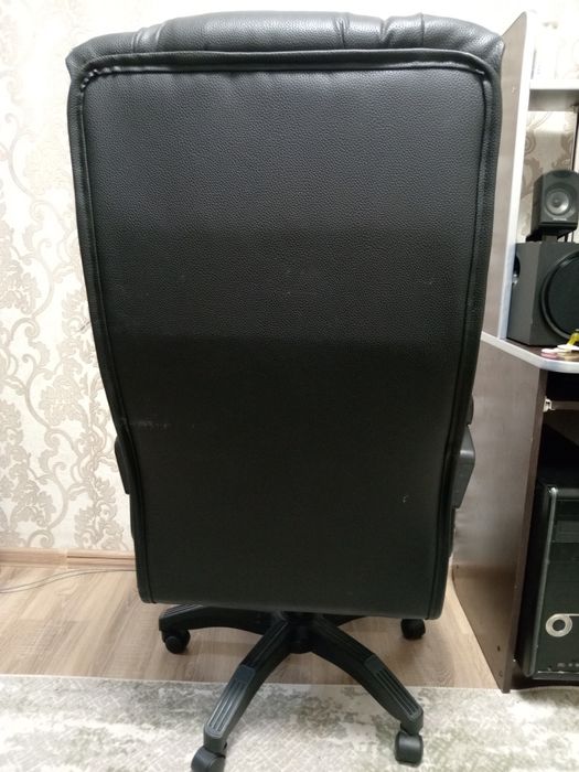 Продам кресло компютерный