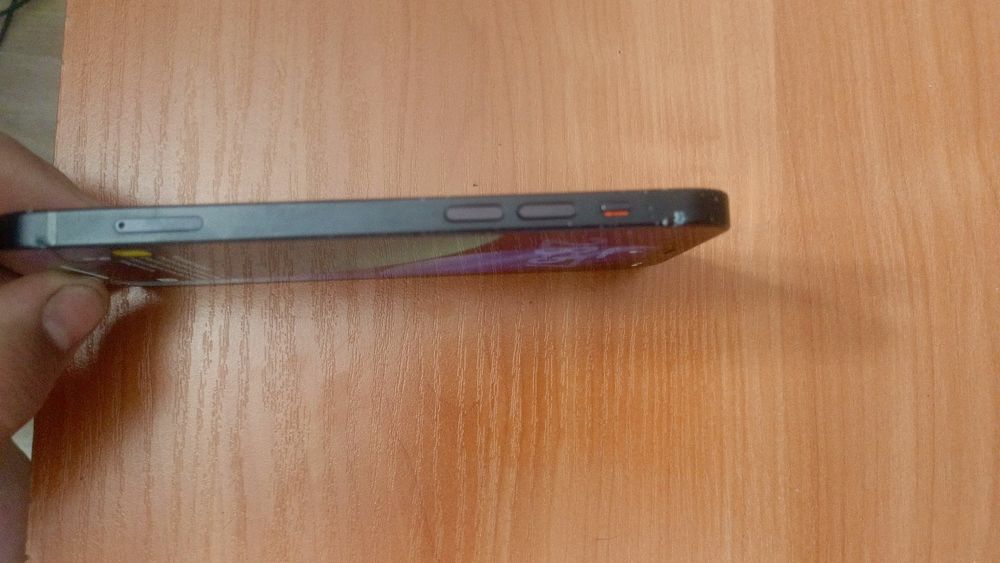 Продам iphone 12