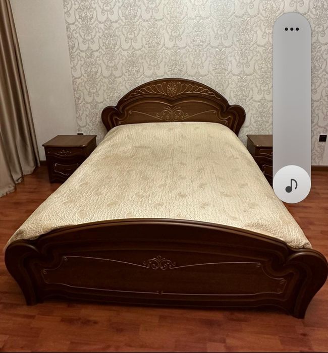 Продаётся спальный гарнитур