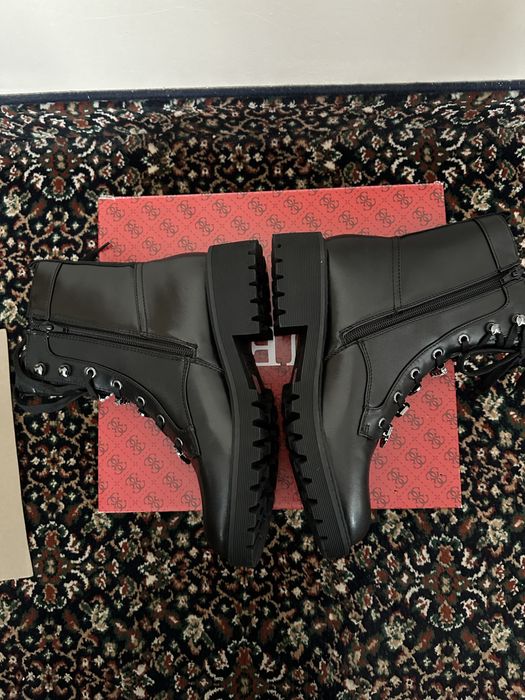 Нови, оригинални боти Guess N40