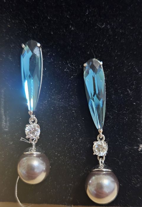 Продам серебряные серьги