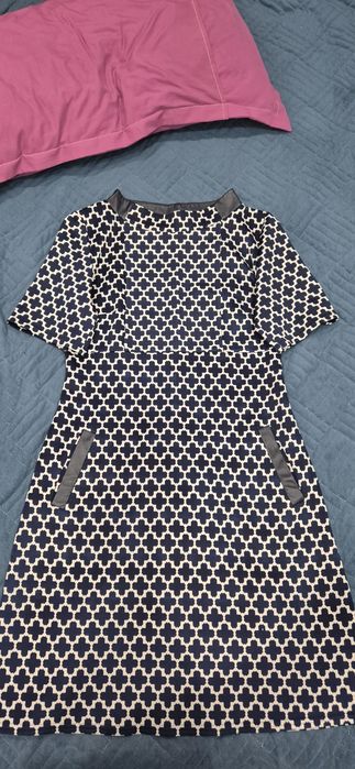 Продам женские платья