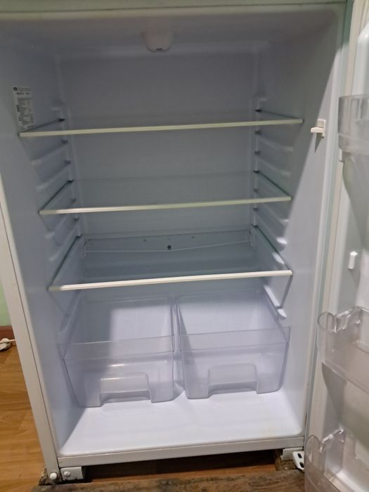 Продаю холодильник
