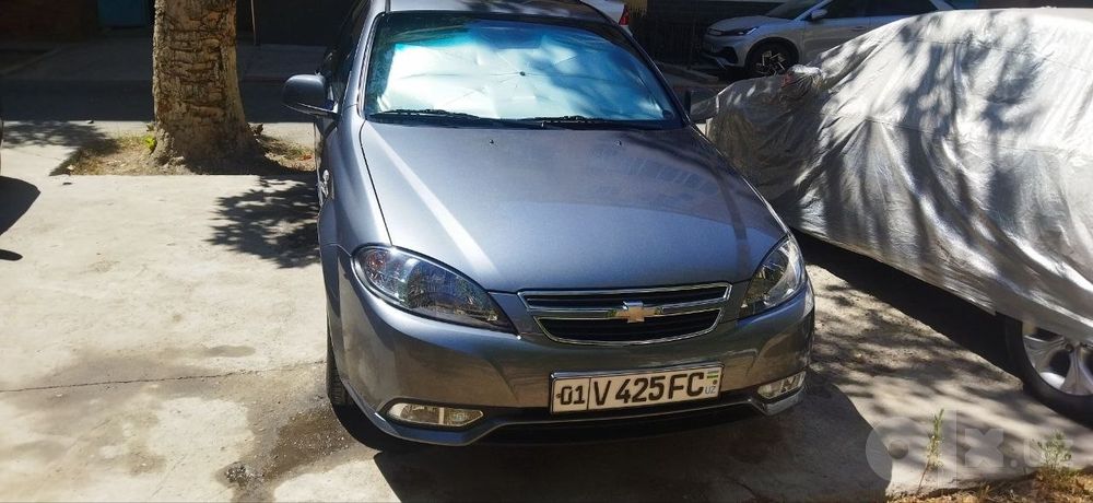Продается автомобиль Lacetti Gentra
