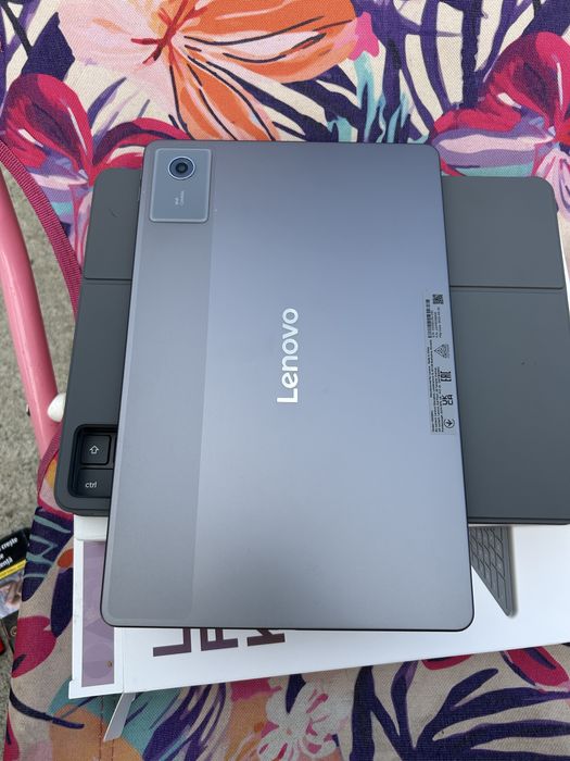 Tableta lenovo idea tab 8G 256glg