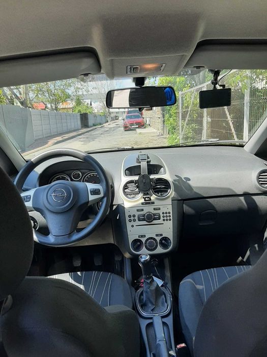 Vand auto Opel Corsa D 100 mi KM singur proprietar