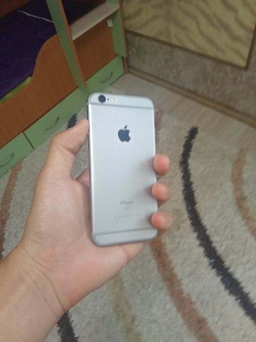 iPhone 6s целый но