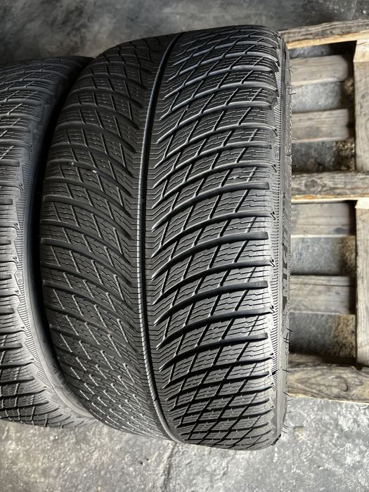 2 anvelope iarna 275/35/19 , Michelin , 6 mm , DOT 2021 !