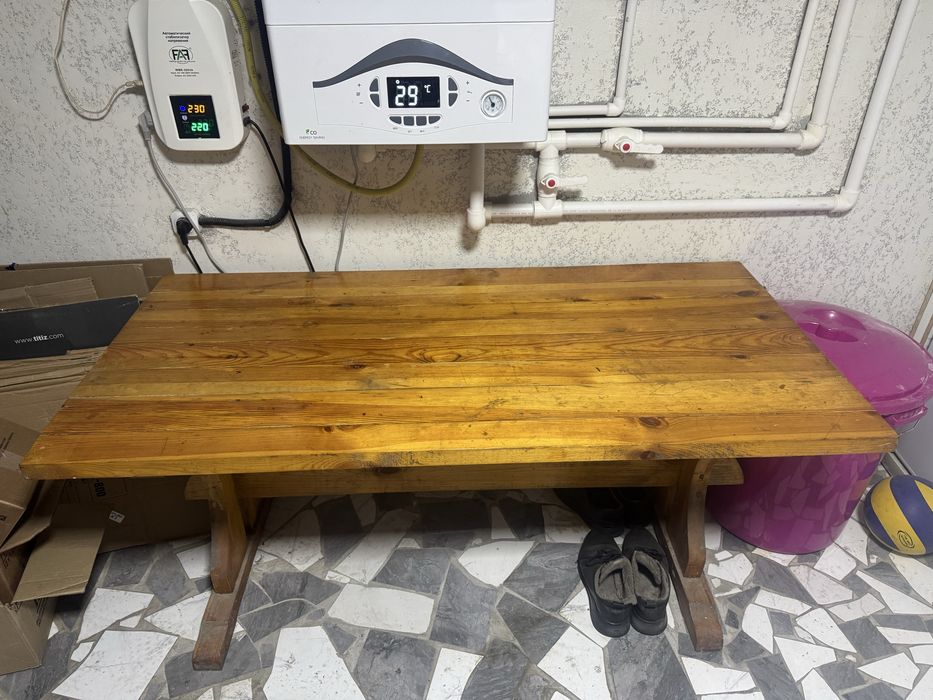 Стол со стулями