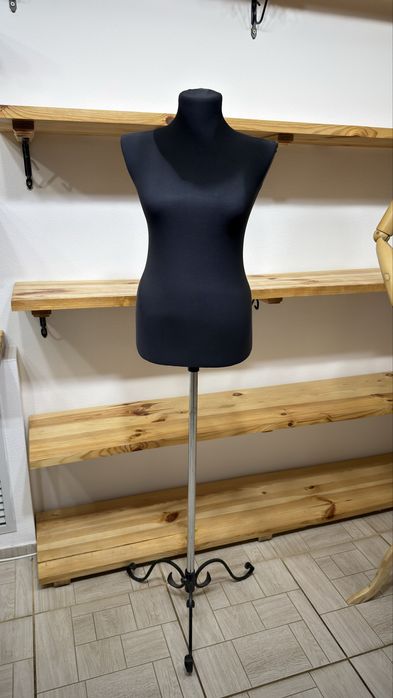 Манекен с руками