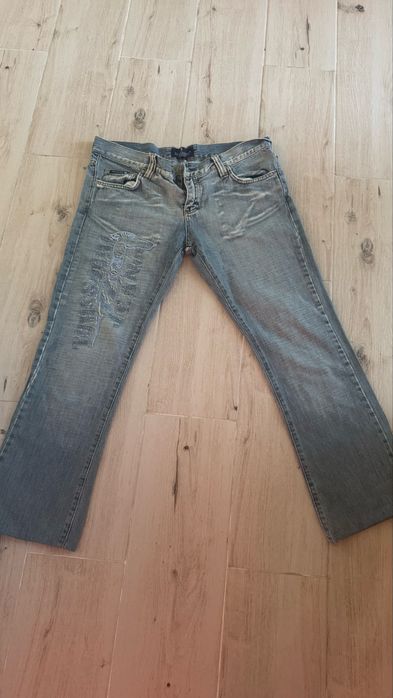 продаются джинсы