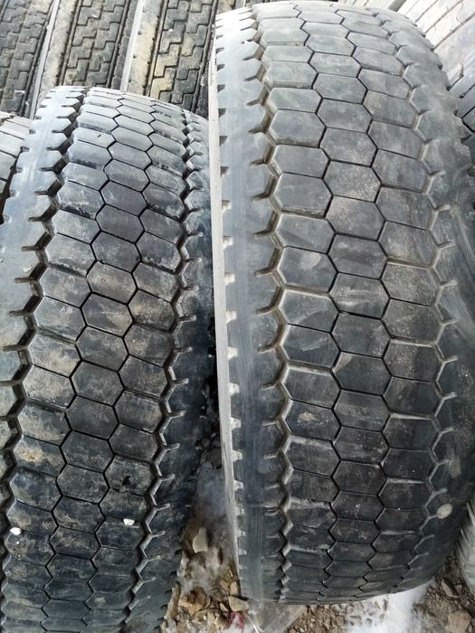 Продам грузовые шины б/у