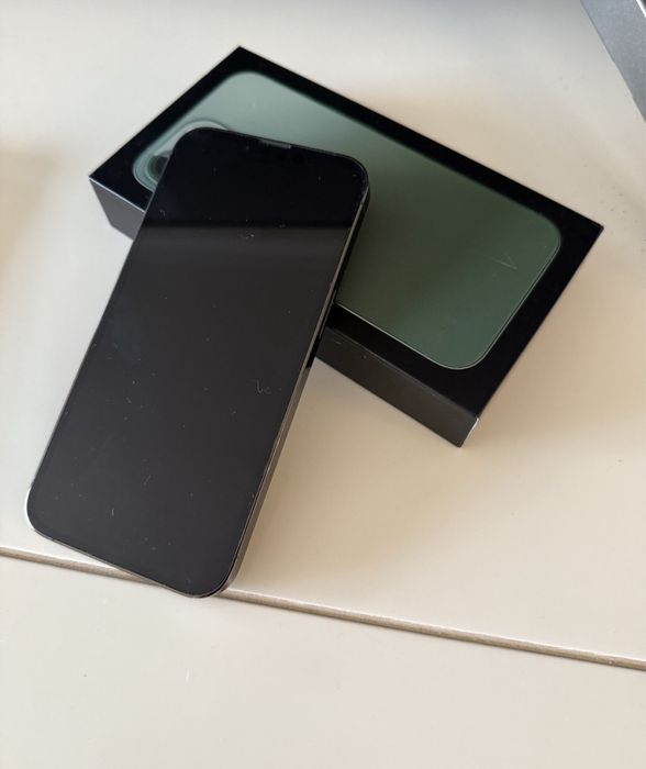 Продам Айфон 13 про