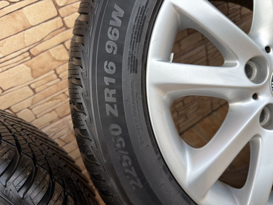 Оригинални джанти с гуми за BMW