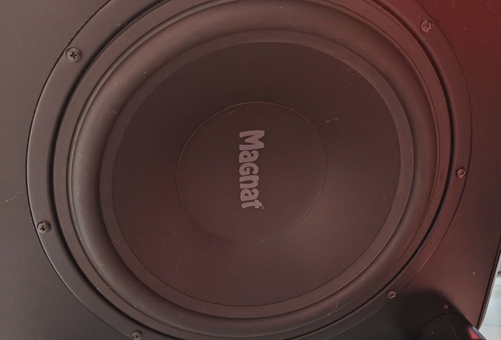 Субуфер Magnat BetaSub 25A 10"