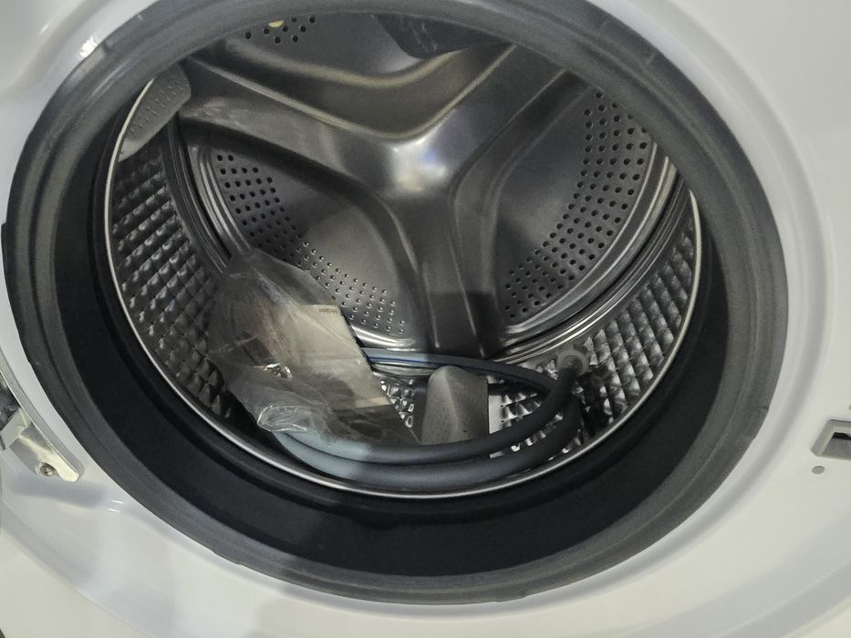 Нова инверторна Direct Drive слим пералня Haier 7 кг