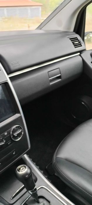 Мерцедес b200 limuzine