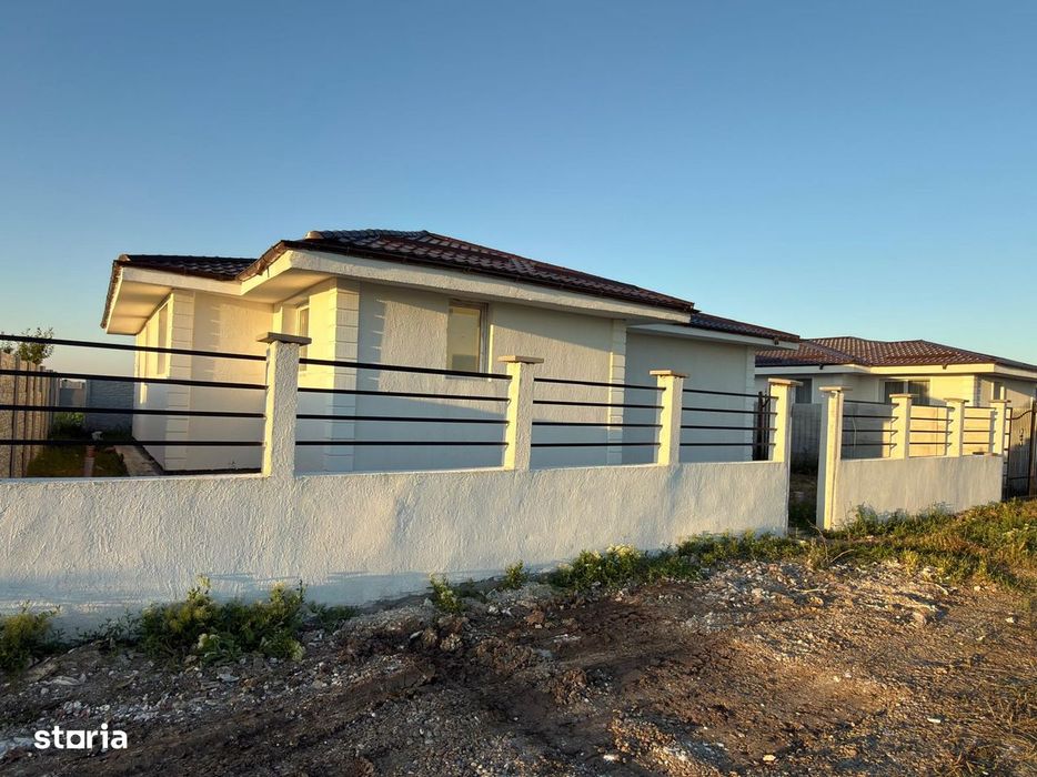 Casa individuala - 4 camere - 3 bai - Teren 369mp