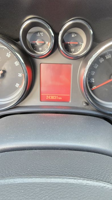 Opel Astra j - 1,6 L benzina + GPL