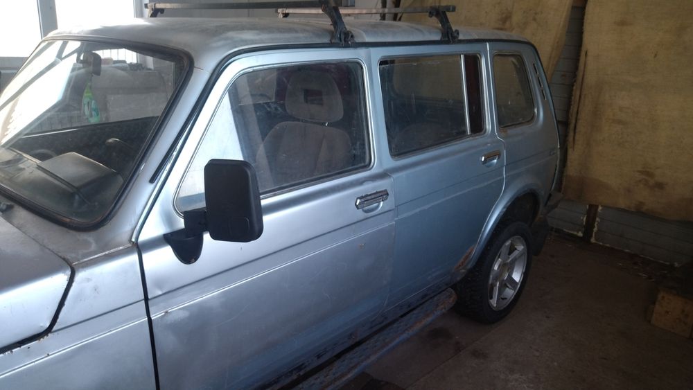 Продам Нива 2131 год вып  2002г