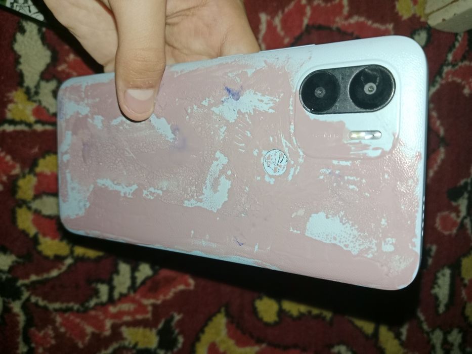 Продам телефон редми а2+