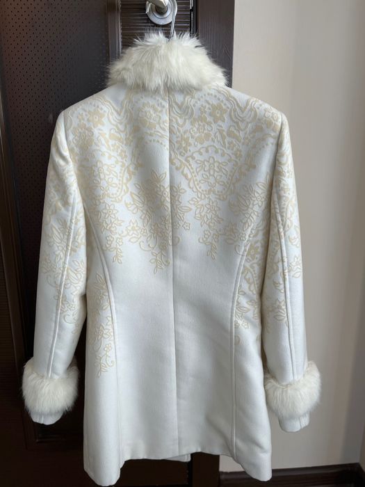 Женско палто ръчна изработка