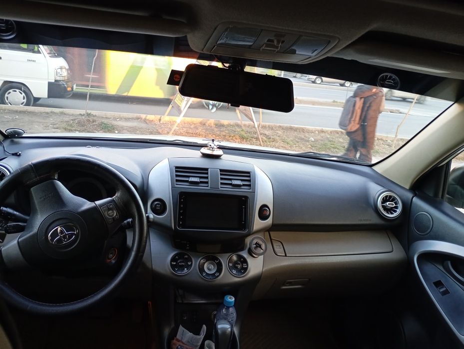 Тайота rav4 2008йил