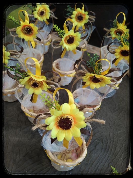 Подаръчета за гости,покани и  комплект