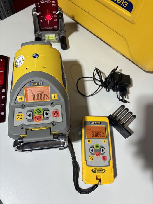 Spectra dg 613 nivela laser canalizare topcon hilti