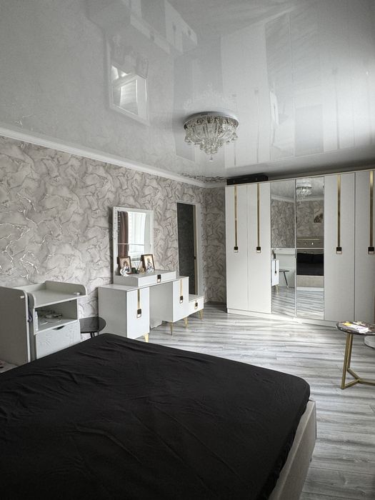 Продам 4х комн квартиру 92 кв