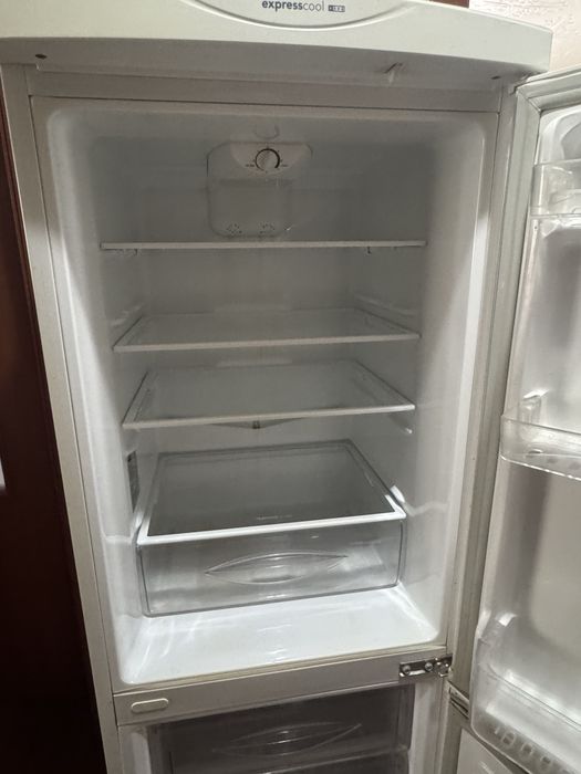 Продам холодильник б/у