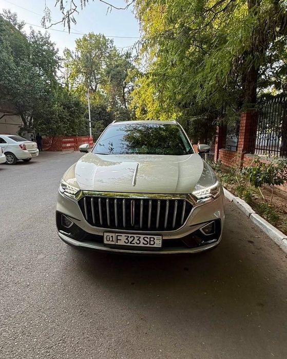 Продаю свою машину Hongqi HS5