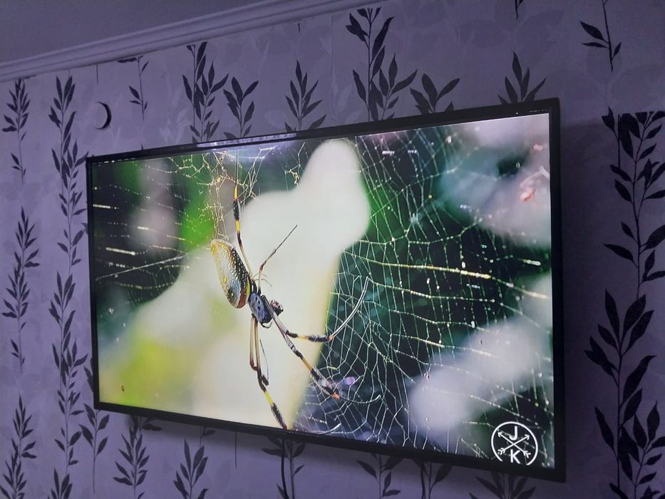 Большой Самсунг-110см.SMART WI-FI T2