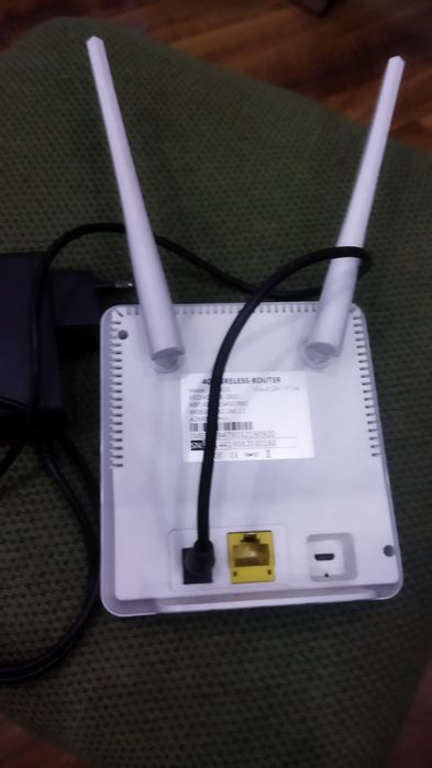 Продам вайфай роутер 4 G