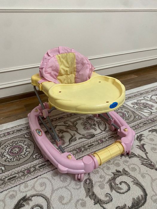 Детский ходунок.