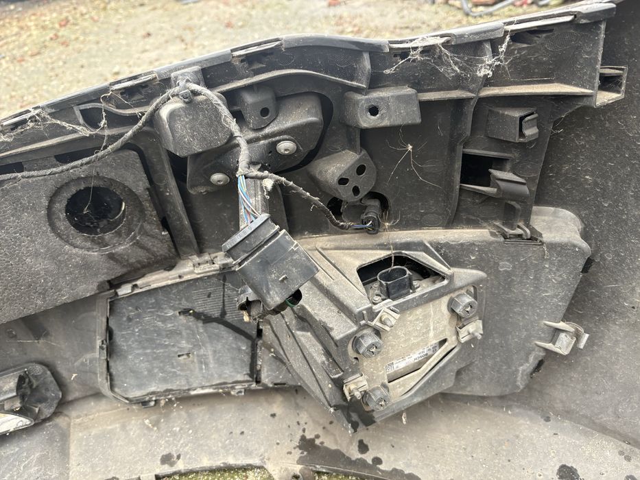 Audi A7 4G 2012 година Предна Броня с радар сензори и парктроници