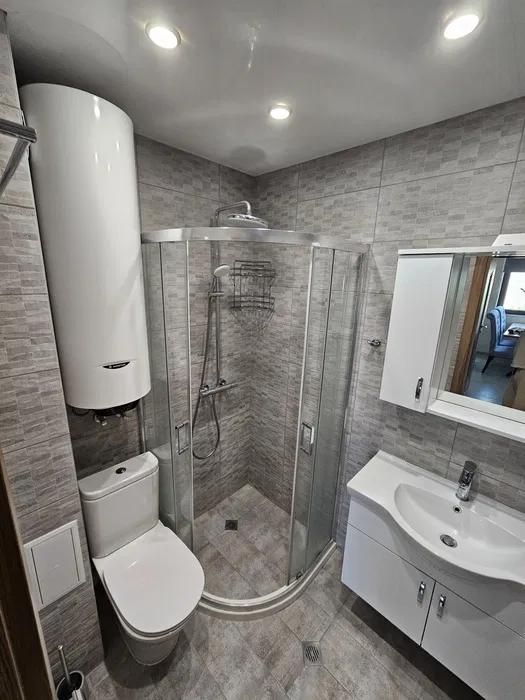 Дава се под наем Двустаен апартамент в Варна, Възраждане 3 - 72 кв.м за 511 € - Снимка #6