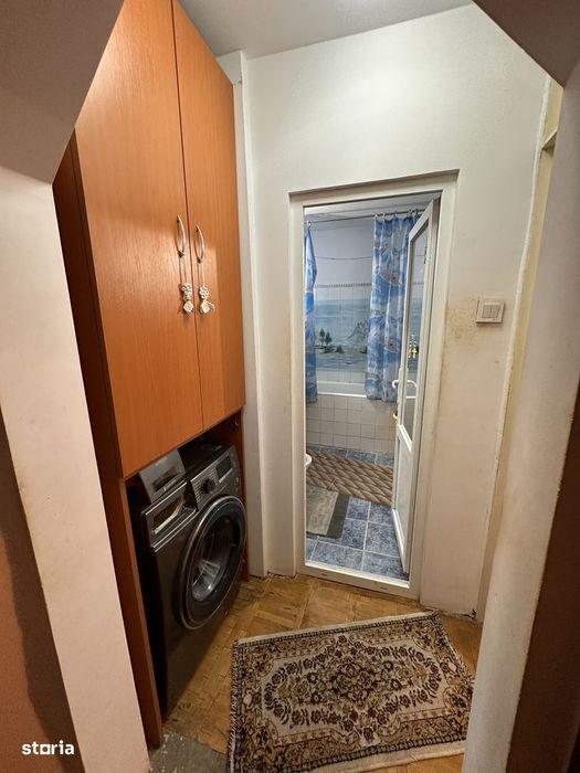 Apartament 3 camere decomandat, 65 mp utili + 2 balcoane, et. 3