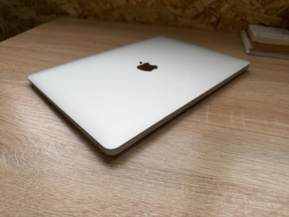 MacBook Air M1 2020