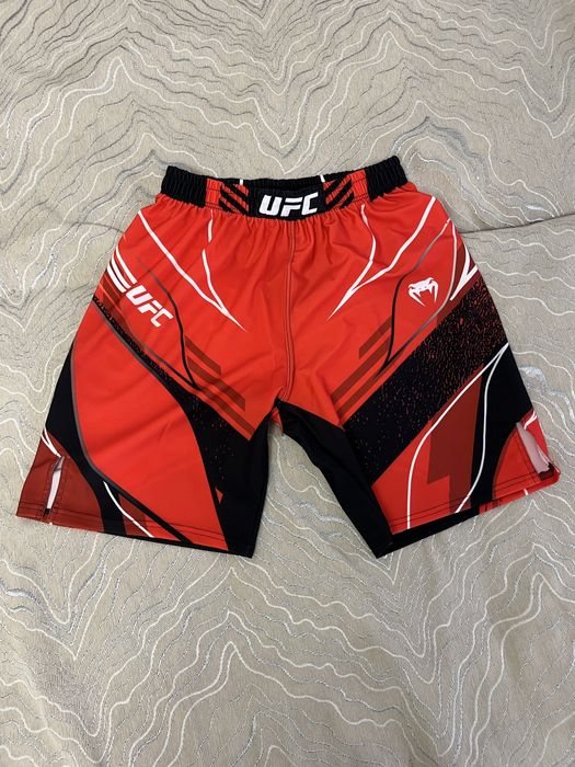 Продаю шорты UFC