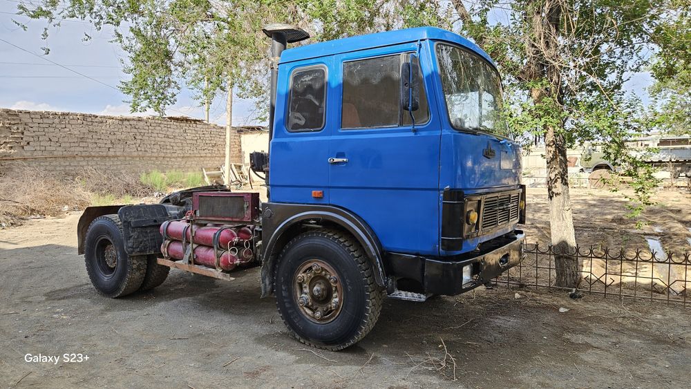 Маз тягач сатылады